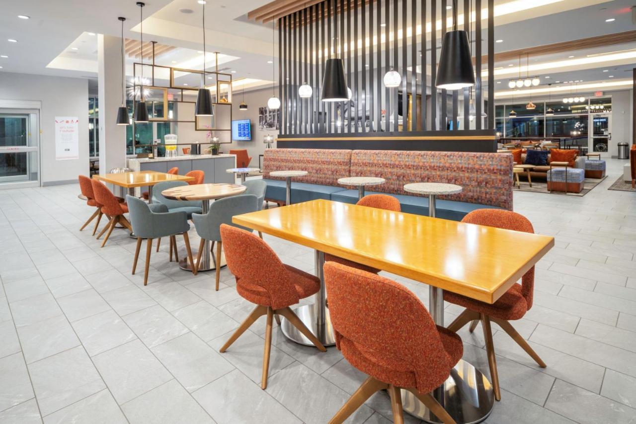 Towneplace Suites By Marriott Louisville Downtown ภายนอก รูปภาพ